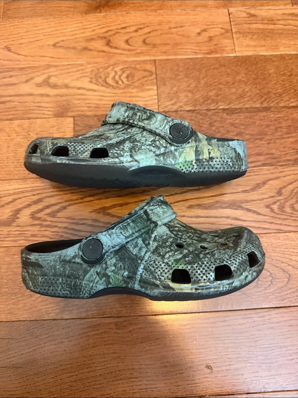 CROCS kids green